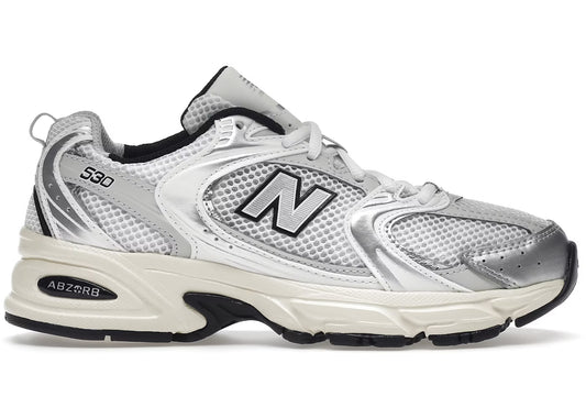 New Balance 530 en crema plateado