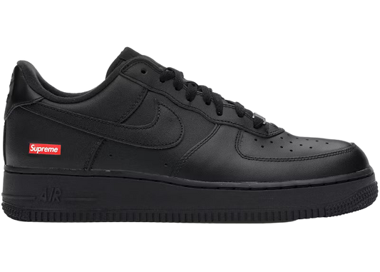 Nike Air Force 1 Low Supreme en negro