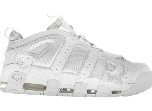 Nike Air More Uptempo Low en blanco monocromático